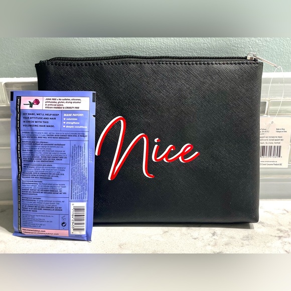 Cosmetic bag & Hair Mask - Picture 2 of 5